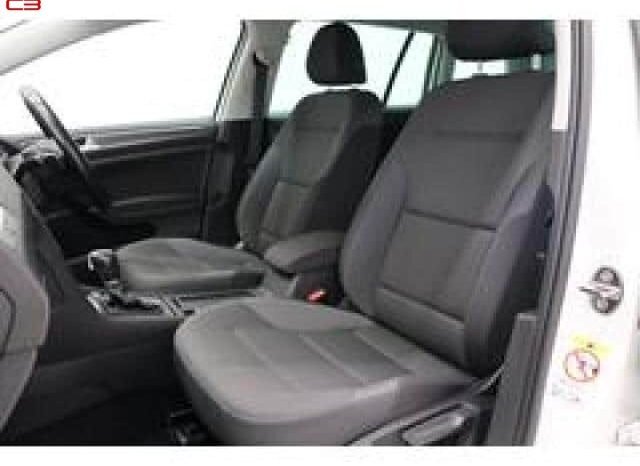 
								VOLKSWAGEN GOLF VARIANT FOR SALE IN KENYA full									