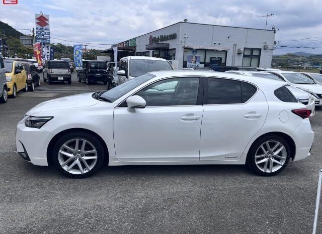 
								LEXUS CT FOR SALE IN KENYA full									