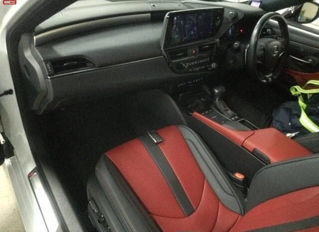 
								LEXUS ES FOR SALE IN KENYA full									