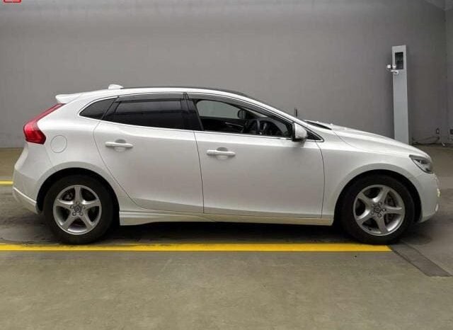 
								VOLVO V40 FOR SALE IN KENYA full									