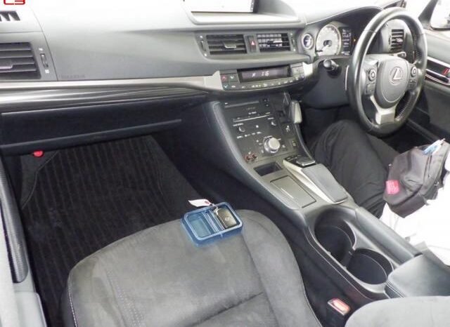 
								LEXUS CT FOR SALE IN KENYA full									