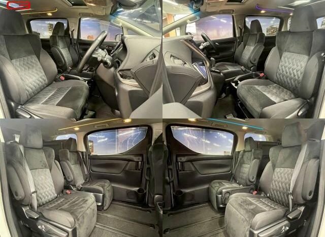 
								TOYOTA VELLFIRE FOR SALE IN KENYA full									