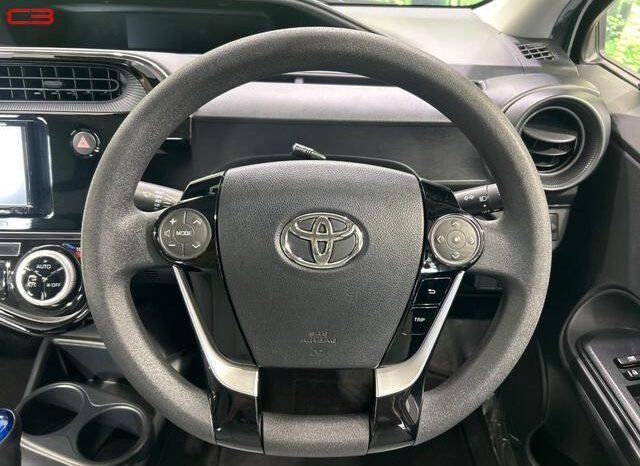 
								TOYOTA AQUA FOR SALE IN KENYA full									