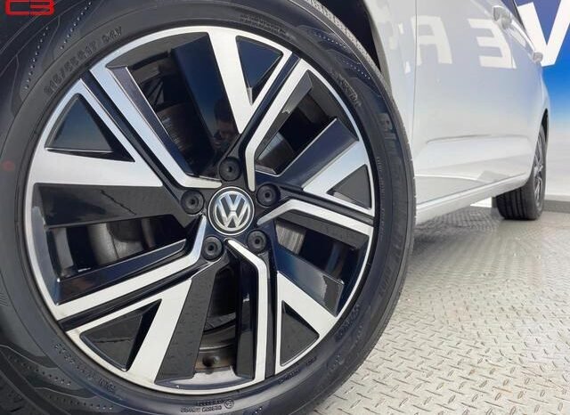 
								VOLKSWAGEN GOLF TOURAN FOR SALE IN KENYA full									