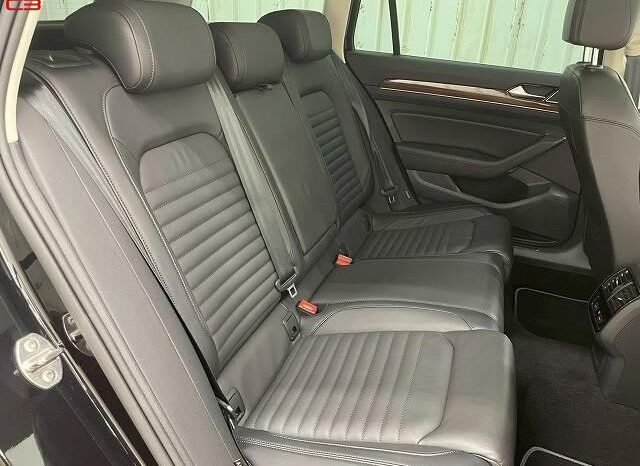 
								VOLKSWAGEN PASSAT VARIANT FOR SALE IN KENYA full									