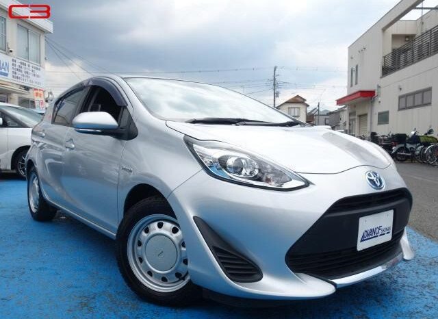
								TOYOTA AQUA FOR SALE IN KENYA full									