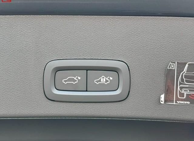 
								VOLVO XC40 FOR SALE IN KENYA full									