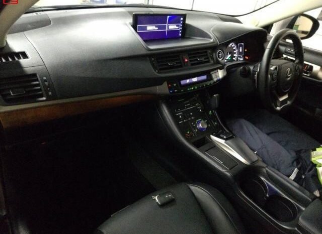 
								LEXUS CT FOR SALE IN KENYA full									