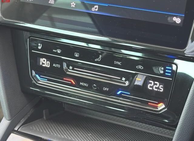
								VOLKSWAGEN PASSAT VARIANT FOR SALE IN KENYA full									