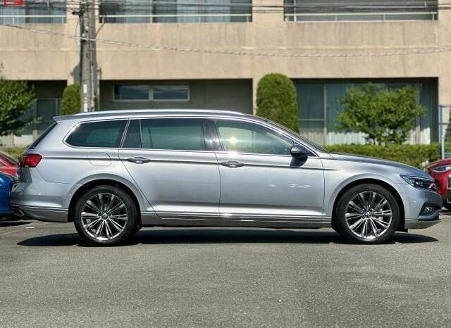 
								VOLKSWAGEN PASSAT VARIANT FOR SALE IN KENYA full									