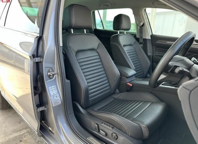 
								VOLKSWAGEN PASSAT VARIANT FOR SALE IN KENYA full									