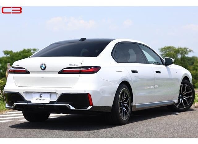
								BMW 7 SERIES FOR SALE IN KENYA full									