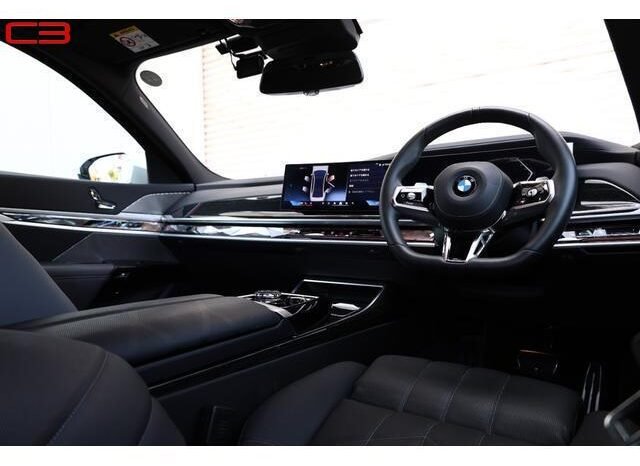 
								BMW 7 SERIES FOR SALE IN KENYA full									