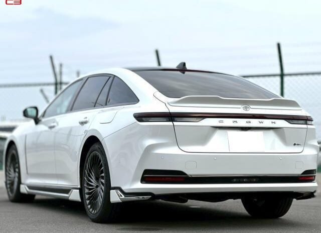 
								TOYOTA CROWN FOR SALE IN KENYA full									