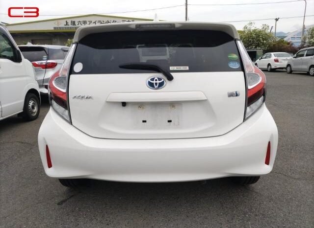 
								TOYOTA AQUA FOR SALE IN KENYA full									
