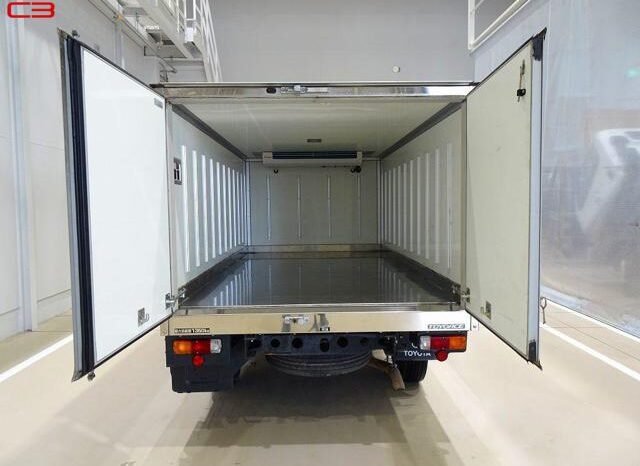 
								TOYOTA TOYOACE TRUCK FOR SALE IN KENYA full									