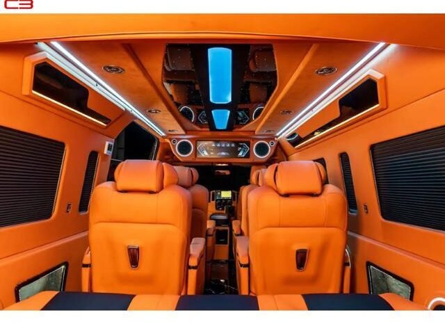 
								TOYOTA HIACE COMMUTER FOR SALE IN KENYA full									
