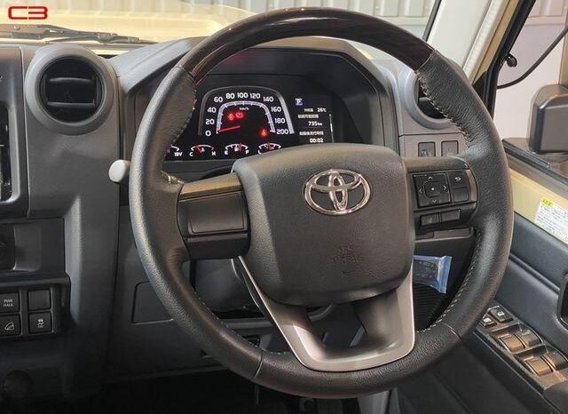 
								TOYOTA LAND CRUISER FOR SALE IN KENYA full									