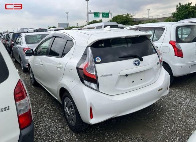 
								TOYOTA AQUA FOR SALE IN KENYA full									