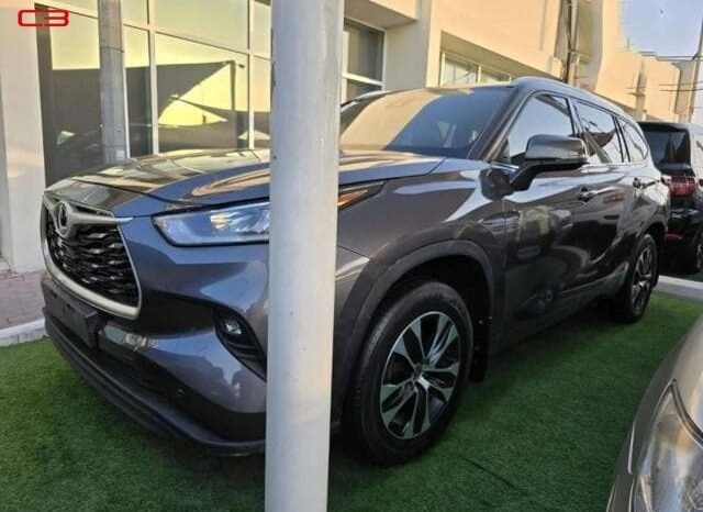 
								TOYOTA KLUGER FOR SALE IN KENYA full									