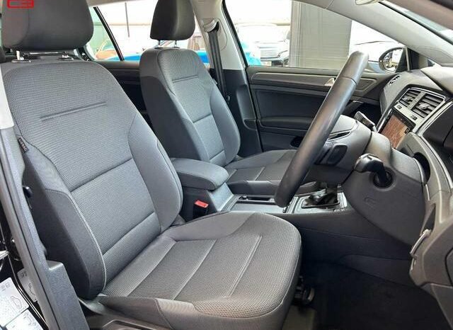 
								VOLKSWAGEN GOLF FOR SALE IN KENYA full									