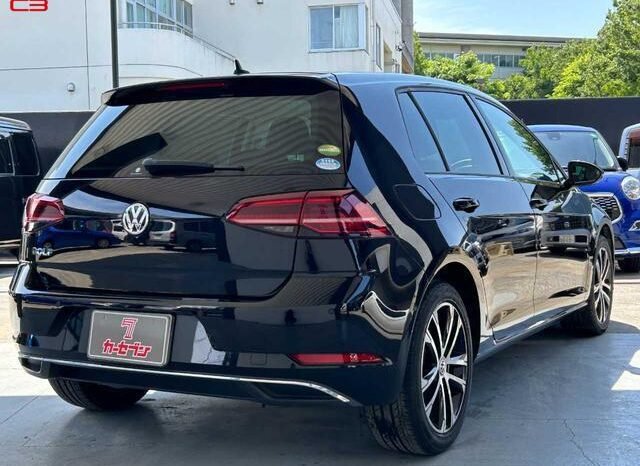 
								VOLKSWAGEN GOLF FOR SALE IN KENYA full									