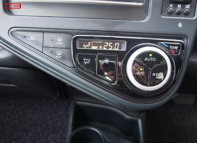 
								TOYOTA AQUA FOR SALE IN KENYA full									
