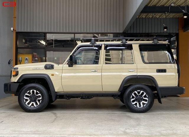 
								TOYOTA LAND CRUISER FOR SALE IN KENYA full									