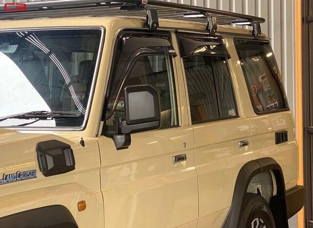 
								TOYOTA LAND CRUISER FOR SALE IN KENYA full									