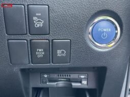 
										TOYOTA ALPHARD HYBRID FOR SALE IN KENYA full									