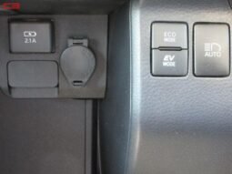 
										TOYOTA SUCCEED VAN HYBRID FOR SALE IN KENYA full									