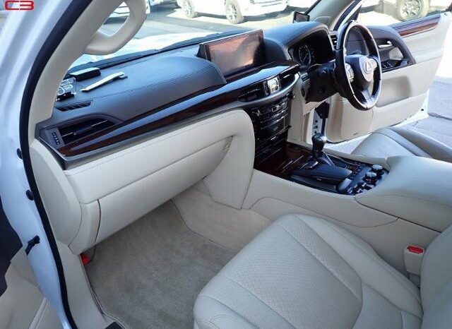 
								LEXUS LX FOR SALE IN KENYA full									