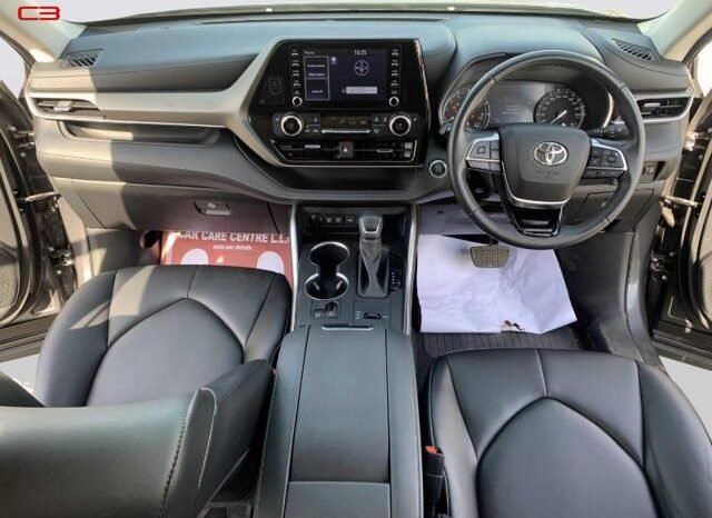 
								TOYOTA KLUGER FOR SALE IN KENYA full									