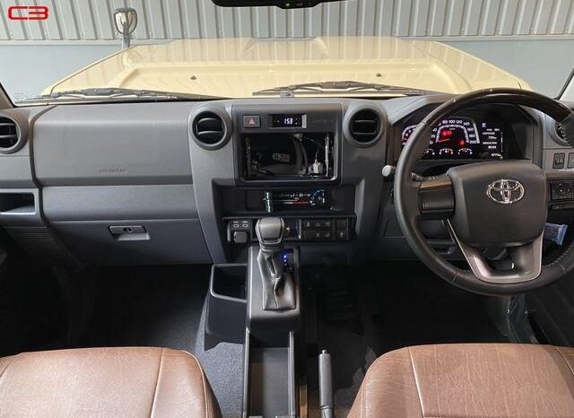 
								TOYOTA LAND CRUISER FOR SALE IN KENYA full									