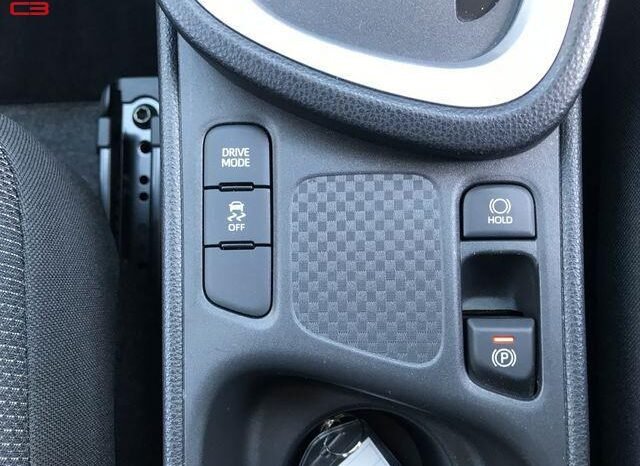 
								TOYOTA YARIS CROSS FOR SALE IN KENYA full									