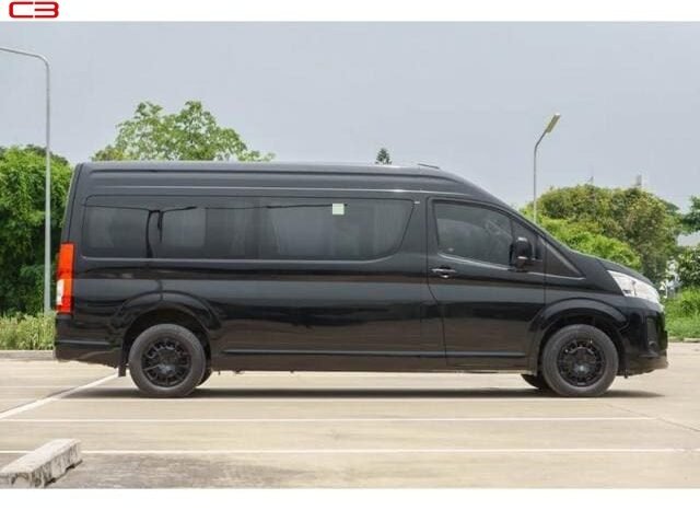 
								TOYOTA HIACE COMMUTER FOR SALE IN KENYA full									