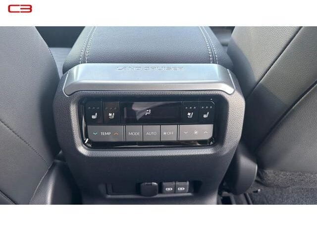 
								TOYOTA LAND CRUISER PRADO FOR SALE IN KENYA full									