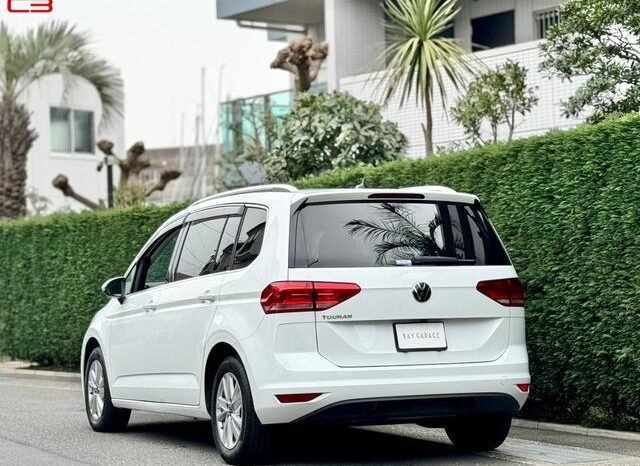 
								VOLKSWAGEN GOLF TOURAN FOR SALE IN KENYA full									