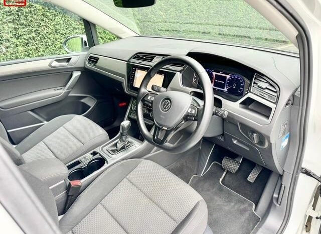 
								VOLKSWAGEN GOLF TOURAN FOR SALE IN KENYA full									
