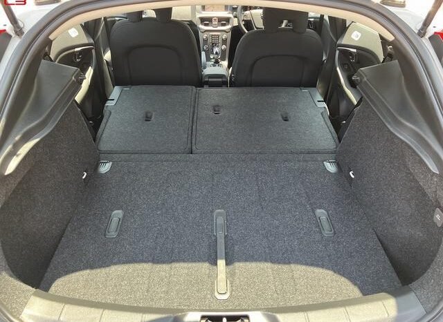 
								VOLVO V40 FOR SALE IN KENYA full									
