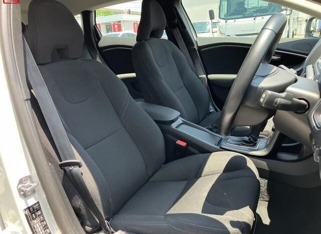 
								VOLVO V40 FOR SALE IN KENYA full									