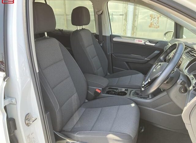 
								VOLKSWAGEN GOLF TOURAN FOR SALE IN KENYA full									