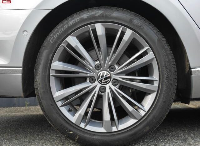 
								VOLKSWAGEN PASSAT VARIANT FOR SALE IN KENYA full									