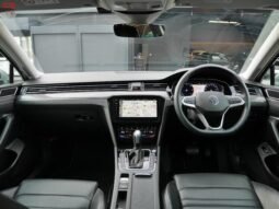 
										VOLKSWAGEN PASSAT VARIANT FOR SALE IN KENYA full									