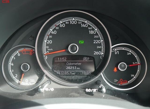 
								VOLKSWAGEN THE BEETLE FOR SALE IN KENYA full									