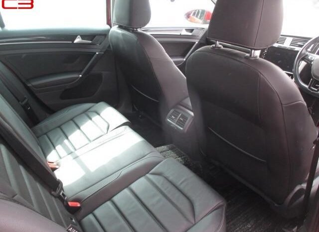 
								VOLKSWAGEN GOLF VARIANT FOR SALE IN KENYA full									