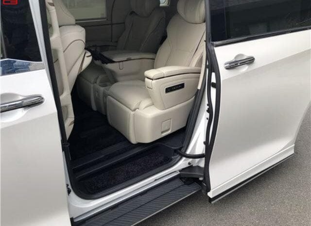 
								LEXUS LM FOR SALE IN KENYA full									