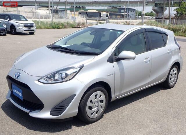 
								TOYOTA AQUA FOR SALE IN KENYA full									