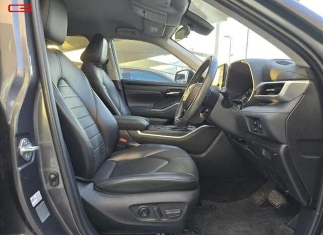 
								TOYOTA KLUGER FOR SALE IN KENYA full									