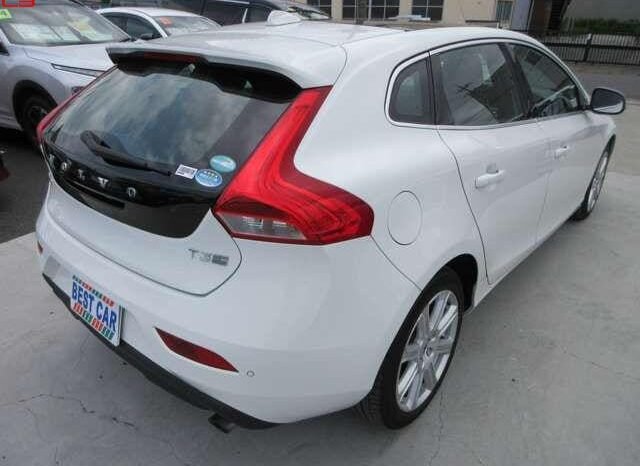 
								VOLVO V40 FOR SALE IN KENYA full									